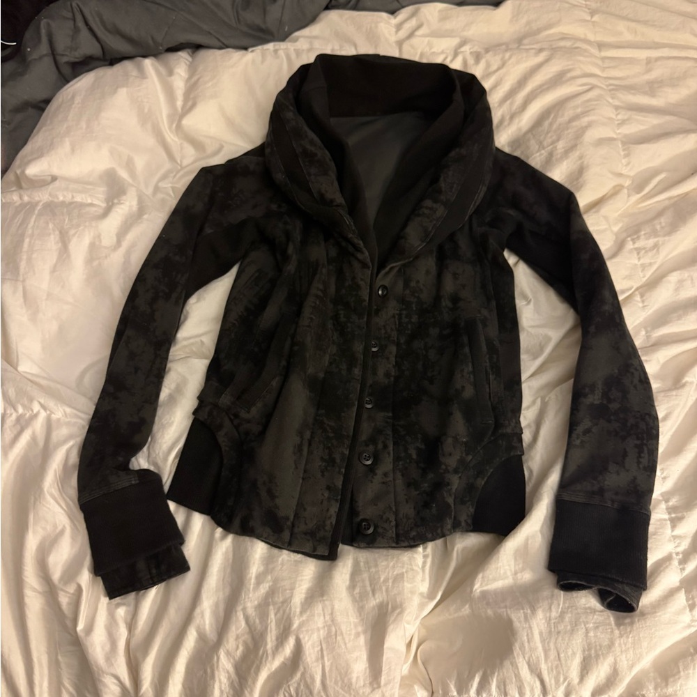 Lululemon Button Front Sweatshirt Cardigan Black Size 2